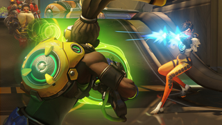 <i>Overwatch</i> Player Uses Actual Turntable To Control Lucio<em></em><em></em>